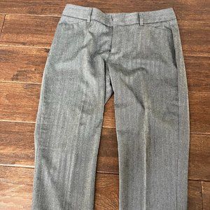 GAP Cropped Pants. Size 0.